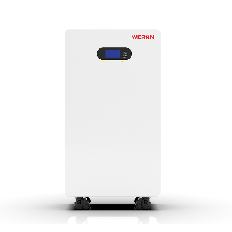 Batterie LiFePO4 WERAN WRL-48200UW 51,2 V 200 Ah (10,24 kWh) – Support mural à roulettes IP65, stockage solaire empilable 48 V