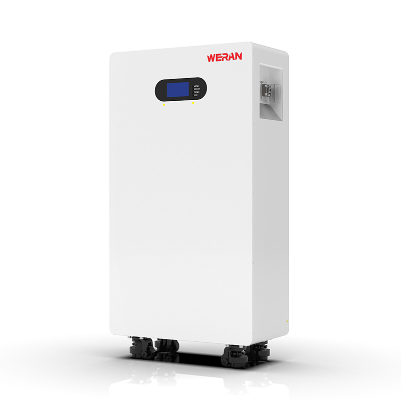 Batterie LiFePO4 WERAN WRL-48200UW 51,2 V 200 Ah (10,24 kWh) – Support mural à roulettes IP65, stockage solaire empilable 48 V